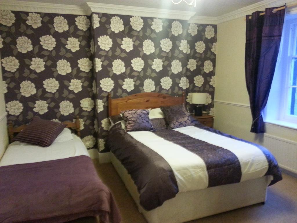 The Penruddocke Arms Bed & Breakfast Dinton  Room photo